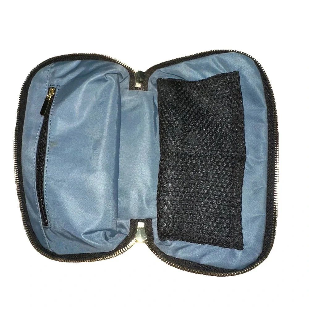 Kusshi Everyday Makeup Bag Black Nylon 7‎ x 3 x 5